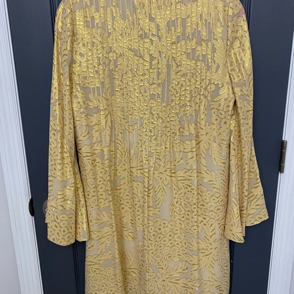 Gold Lilly Pulitzer dress - Picture 3 of 3
